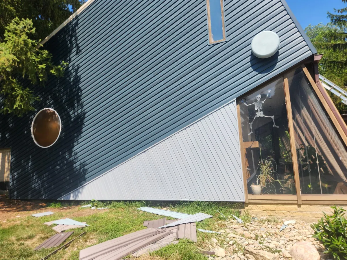 Professional vinyl siding installation for homes in Cincinnati, Ohio.