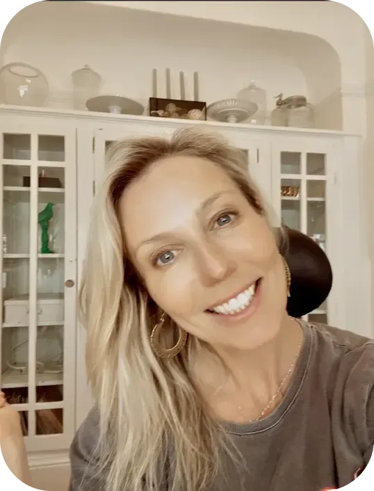 Dating and relationship coach helping successful people heal attachment patterns