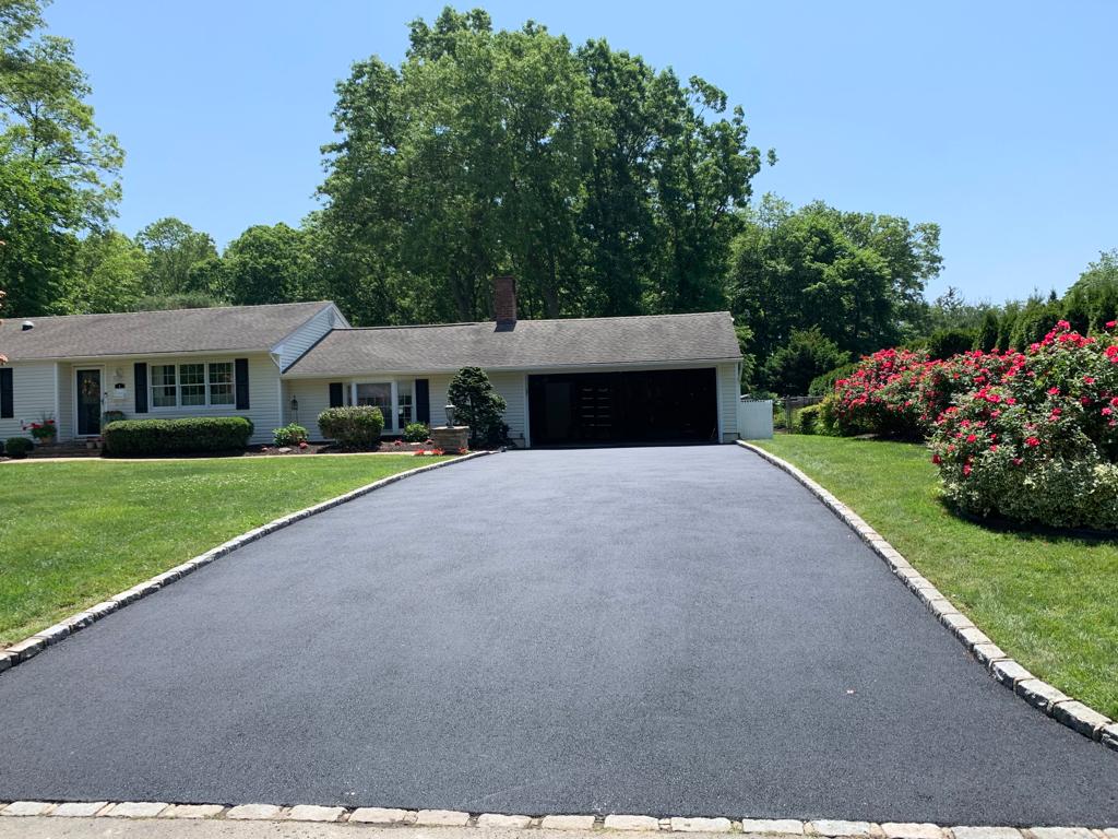 Jonesboro Asphalt Install asphalt in Driveway