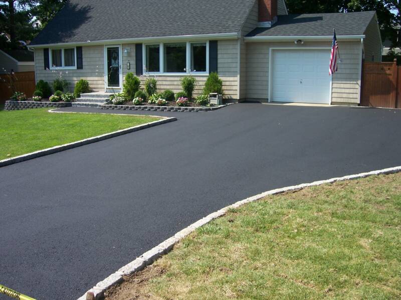 Jonesboro Asphalt Install asphalt in Driveway