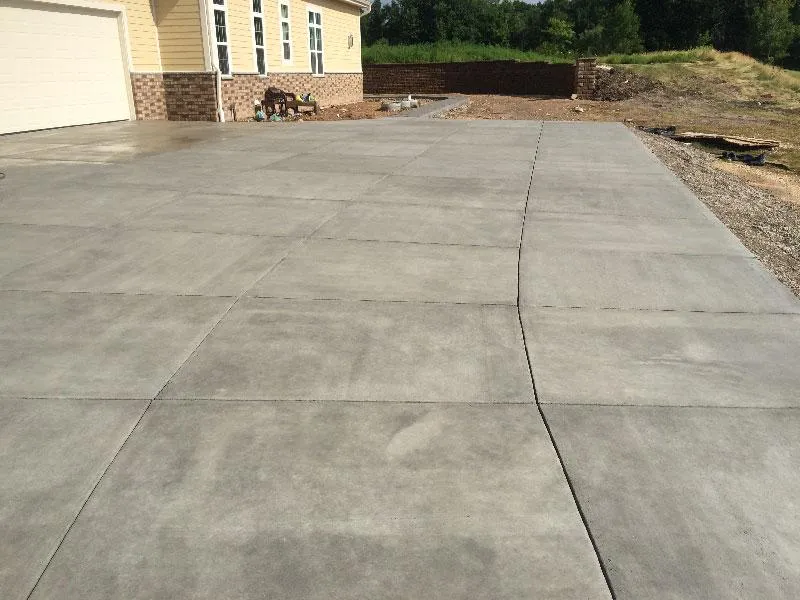 Akron Concrete builds and installs Driveway