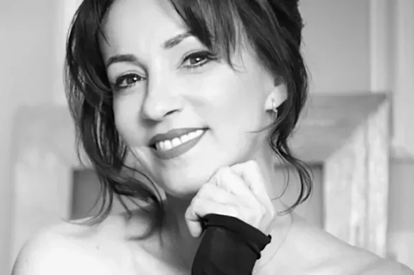 Portrait de Beatrice Ardisson realise par Ian Abela