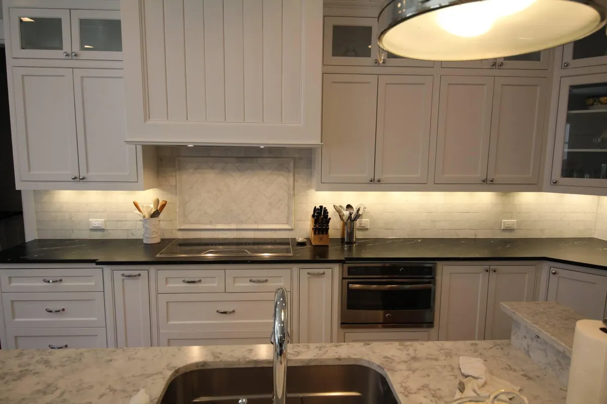 Best Countertop Layouts for Large Kitchen Islands in Dallas | Dallas Granite Installers