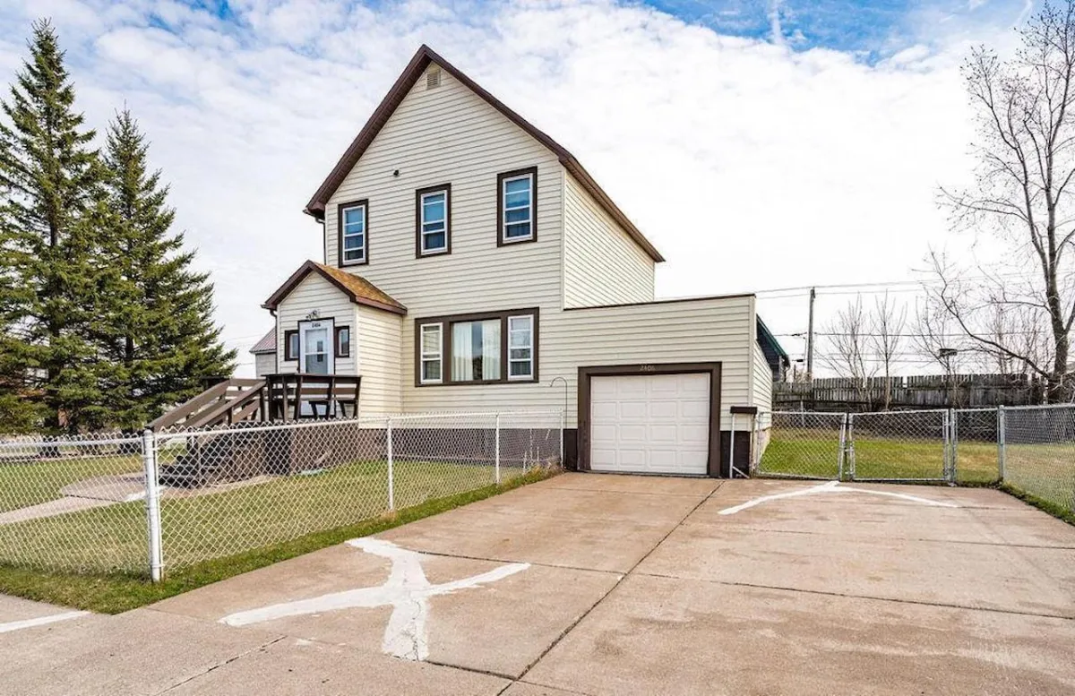 Duluth Concrete Pros builds and installs Driveway