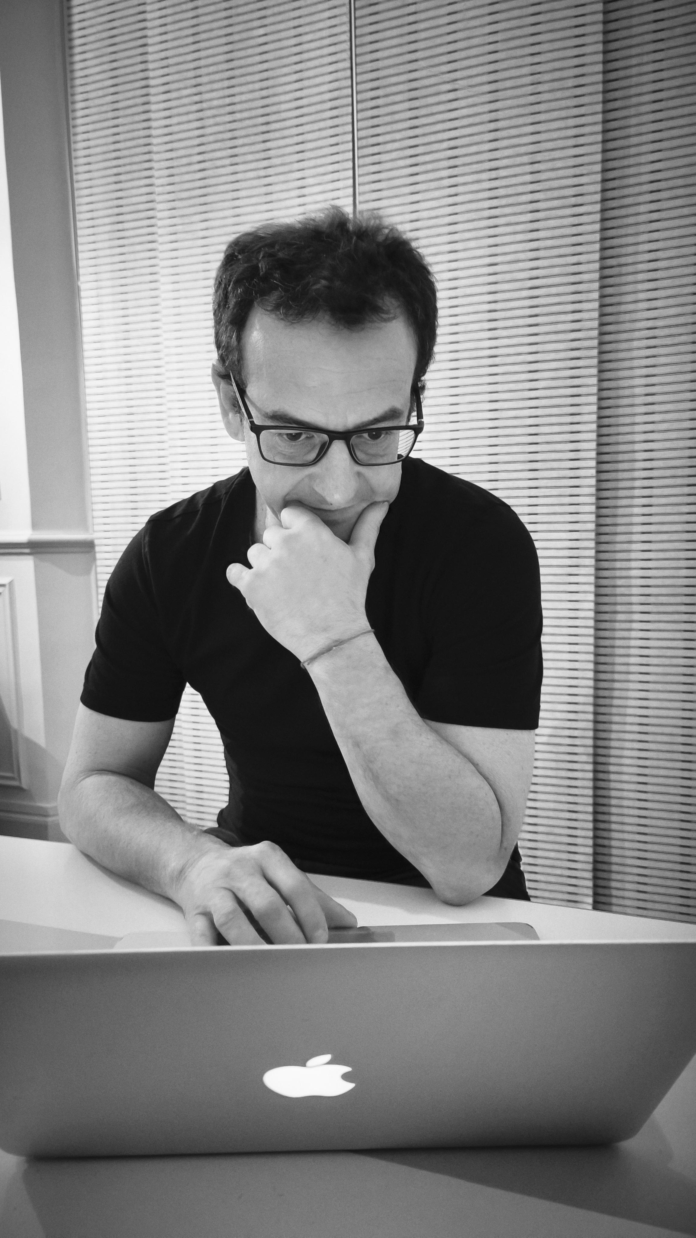 Docteur Maxime VALLA - Expert médical à Nice