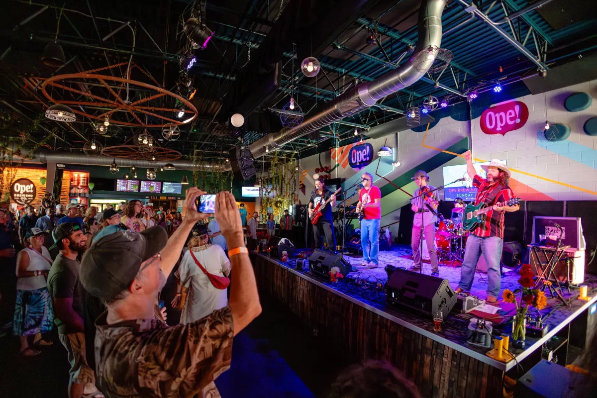Live Band
