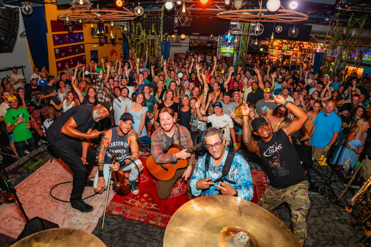 Live Band