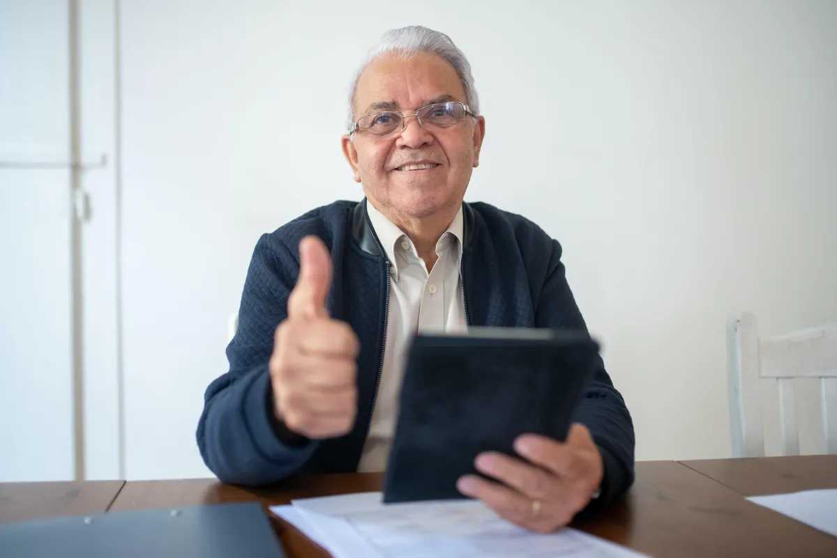Protect your employees and business with workers' comp coverage