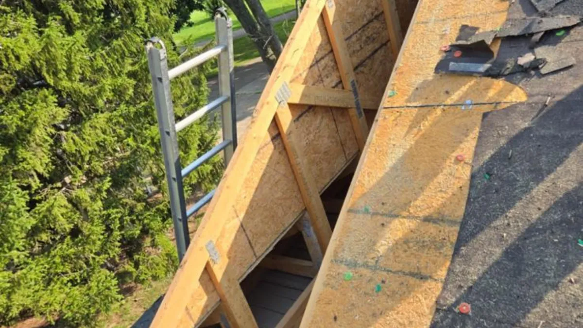 roof leak repair in louisville