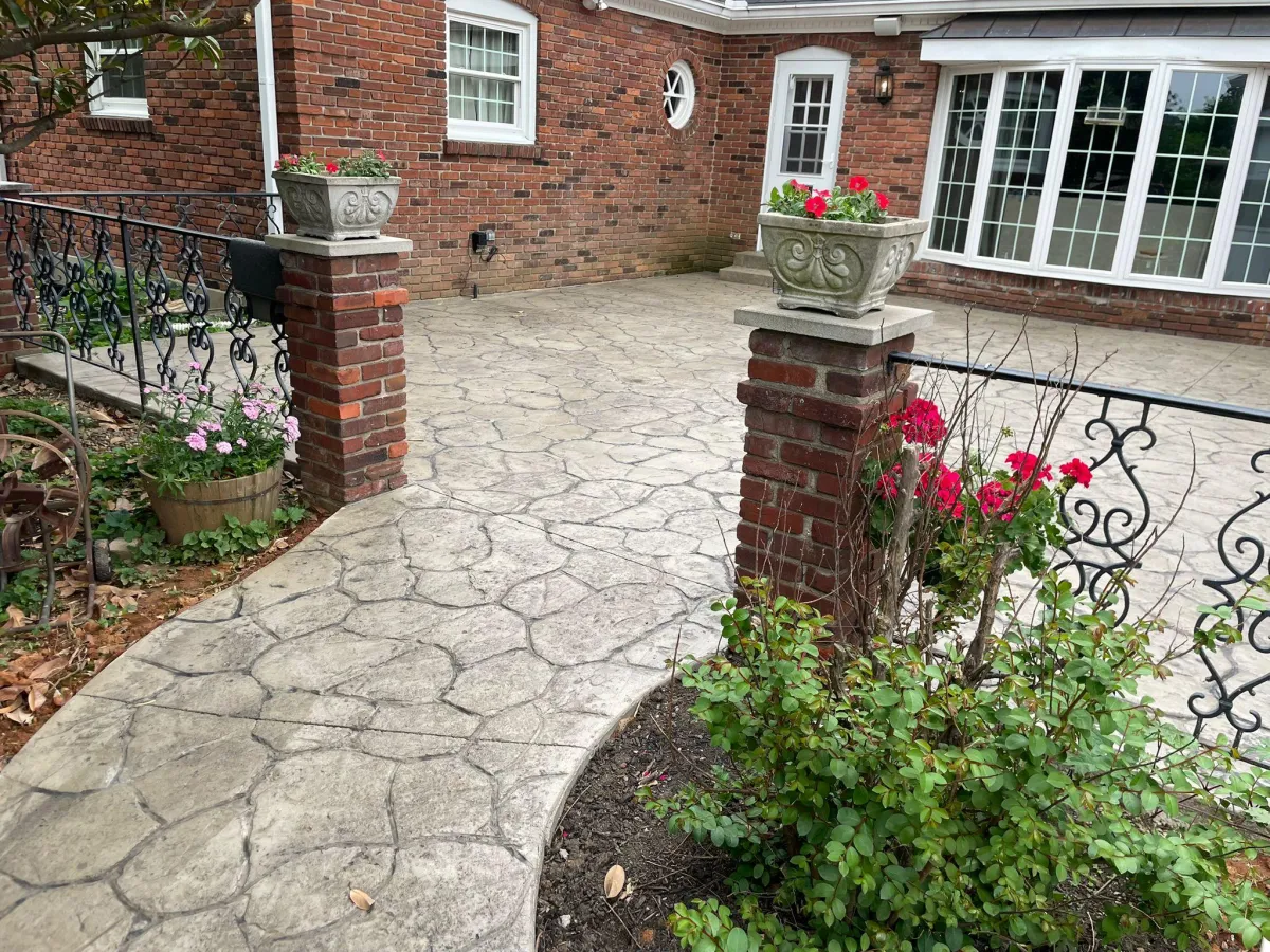 High-end patio and hardscaping in Bardstown project completed by TQD Landscaping Legends