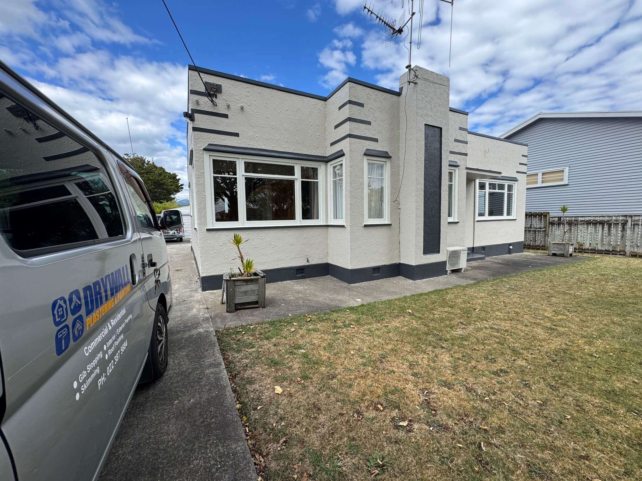 exterior house painting modern home weather resistant Levin NZ