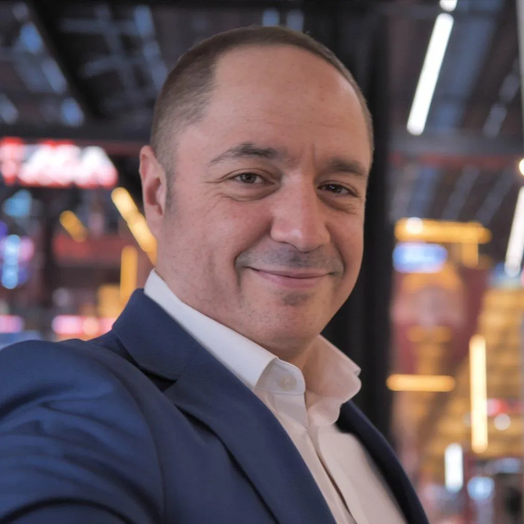 Nathan (foto) - SUPER PRO Afiliados | GoHighLevel para PYMES en México