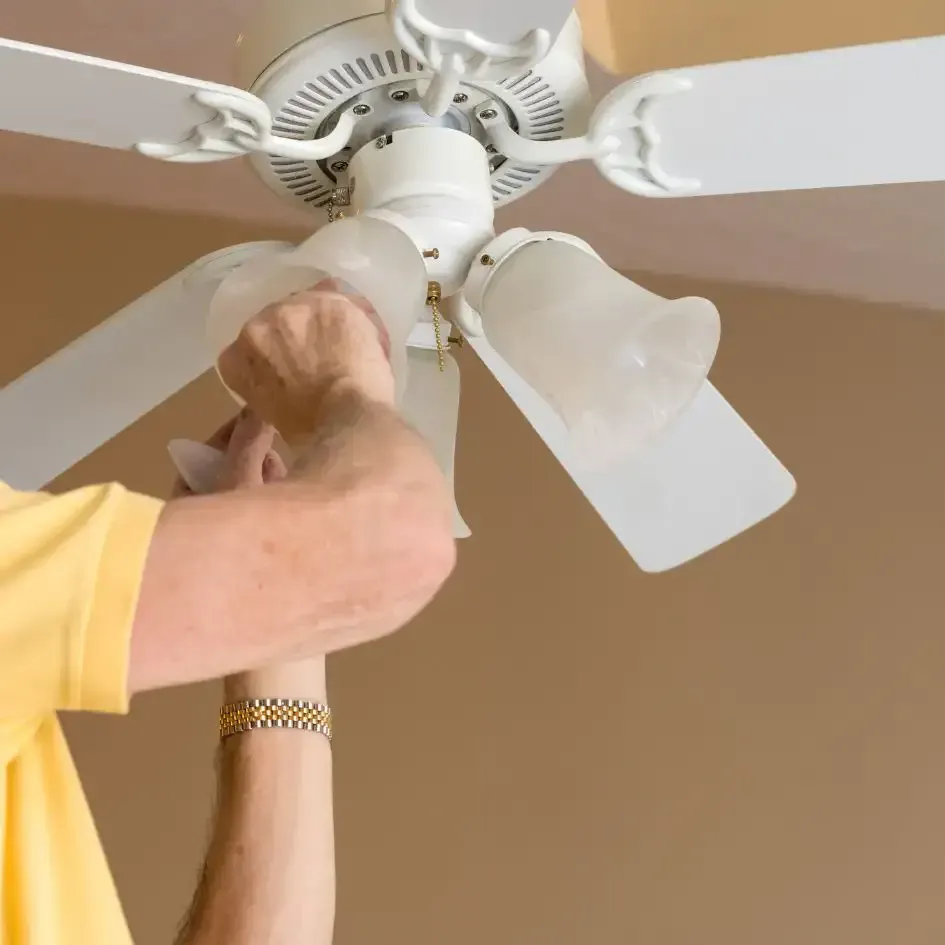 ceiling fan installation https://assets.cdn.filesafe.space/nnorfwiSkryXzdn7RPrA/media/66bf97d3f579d6d4e6de661e.webp