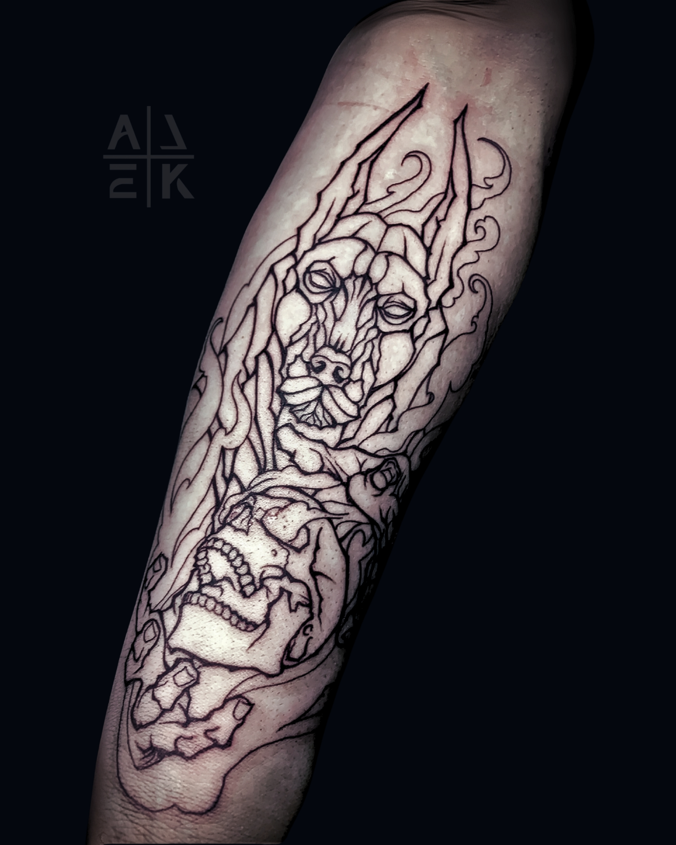 “Blackwork floral thigh tattoo with whip shading, featuring bold flowers and smooth gradients by Alek the Saint, Oceanside, Ca”