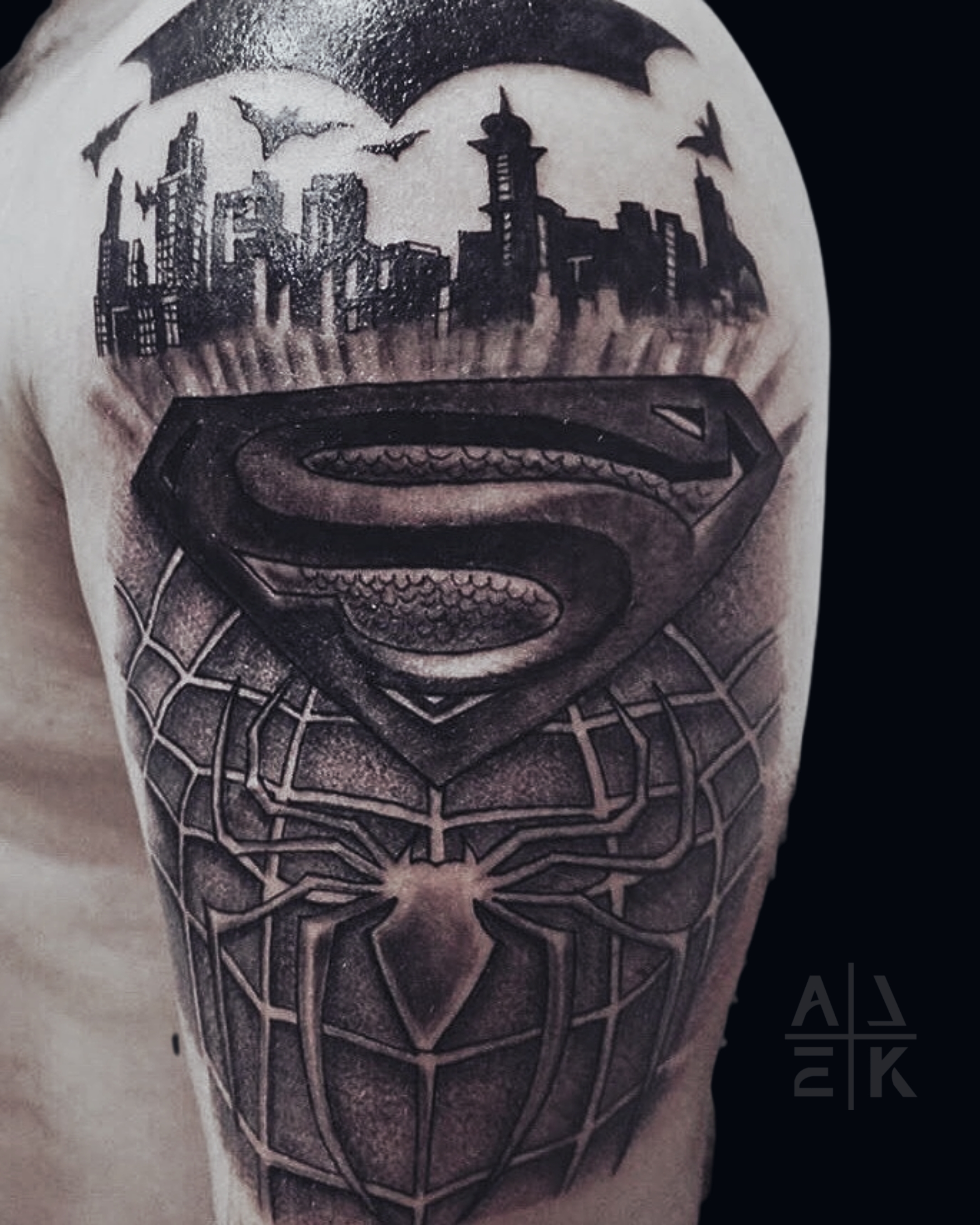 Black & gray koi fish thigh tattoo — a powerful cover-up blending Japanese waves with realism. By Alek the Saint in Oceanside, Ca