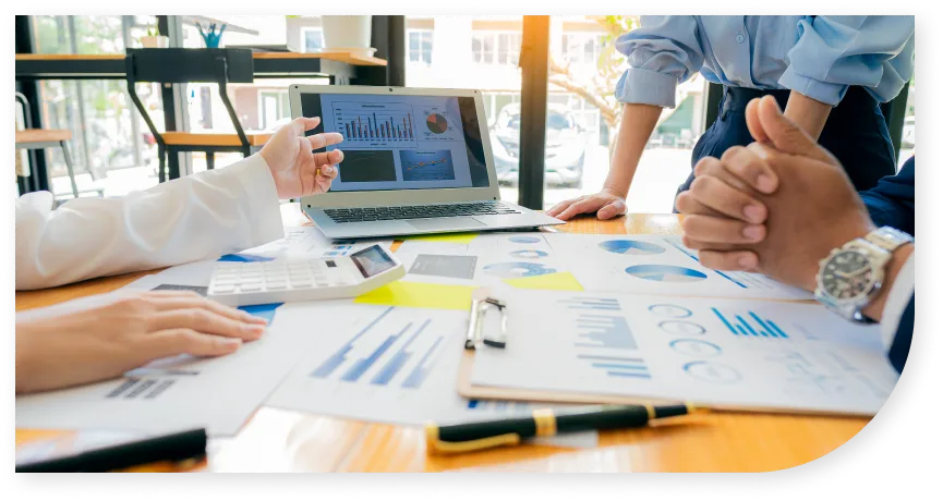 AI-driven sales optimization infographic by KARA Advisors showcasing strategies and metrics for enhancing sales performance.