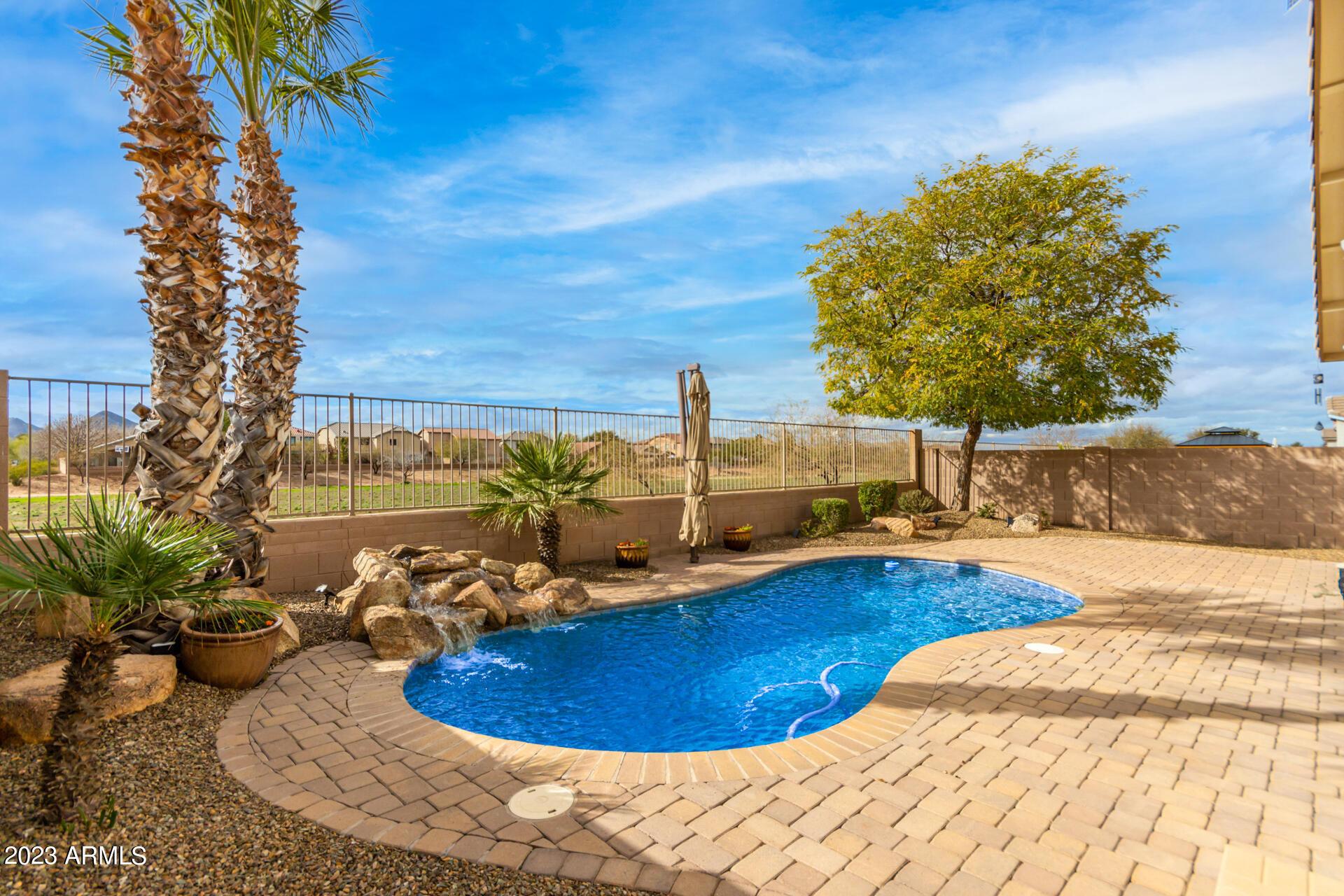 nice backyard in southeast phoenix