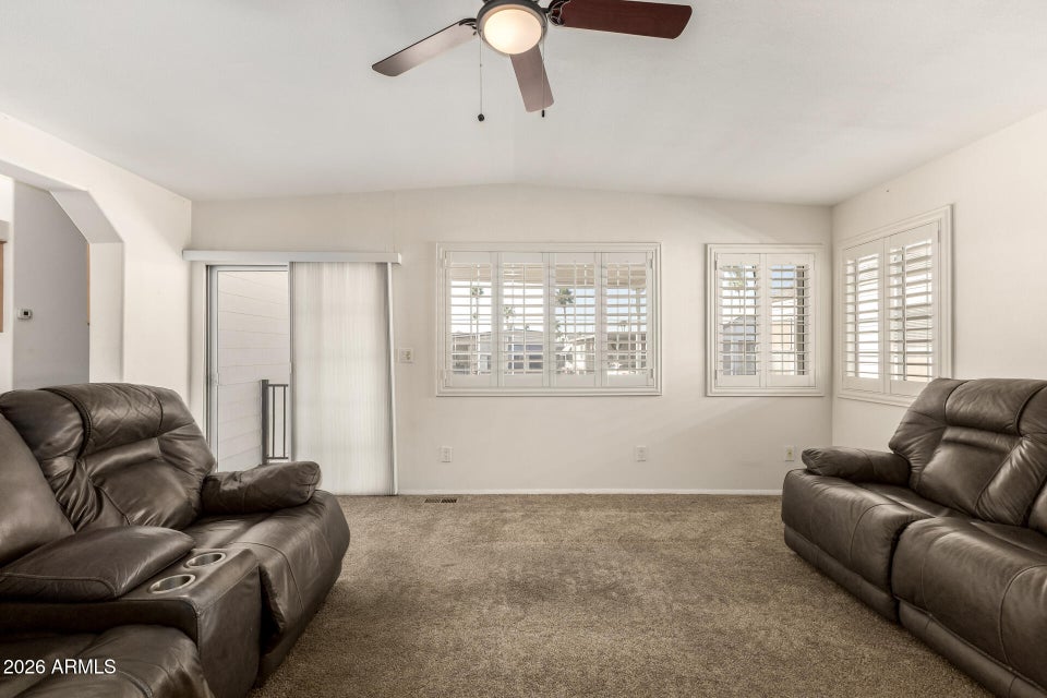 Livingroom with carpet