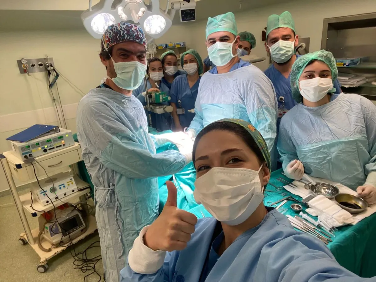 Dr. Bülent Çığşar performing facial surgery in Istanbul.