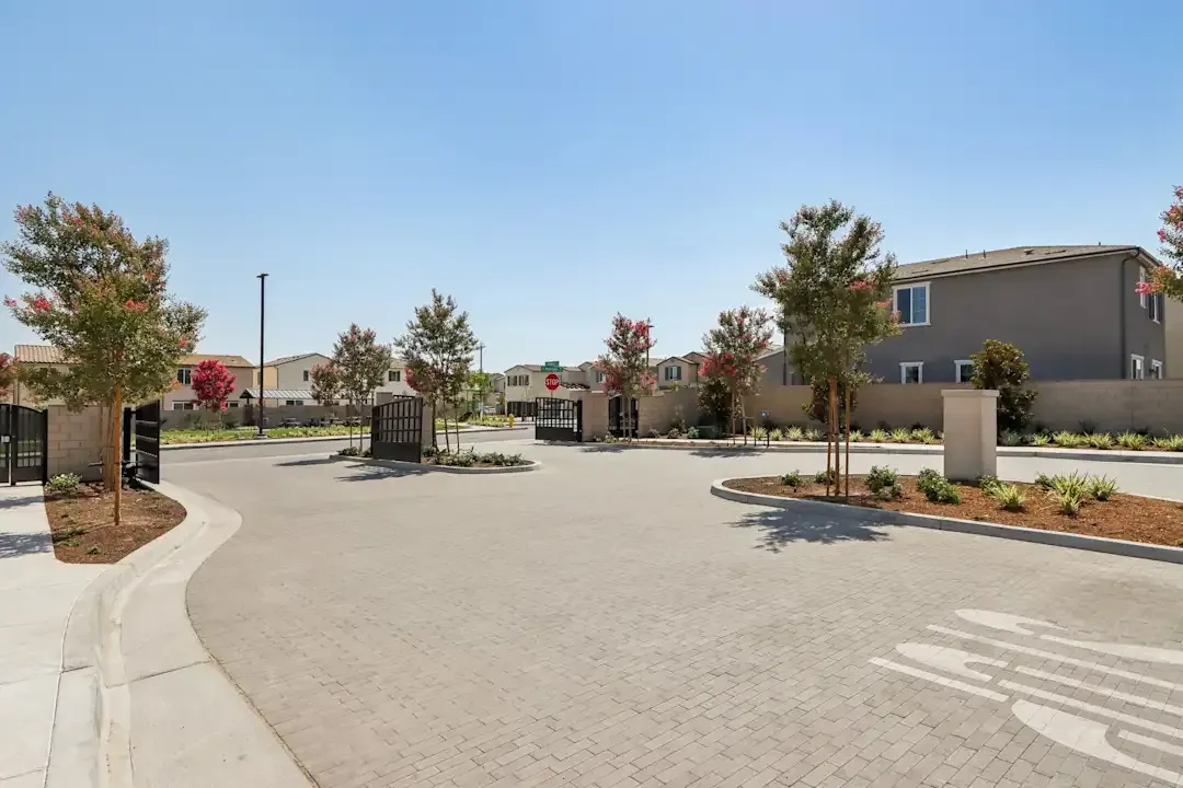 San Bernardino Concrete builds and installs driveways.