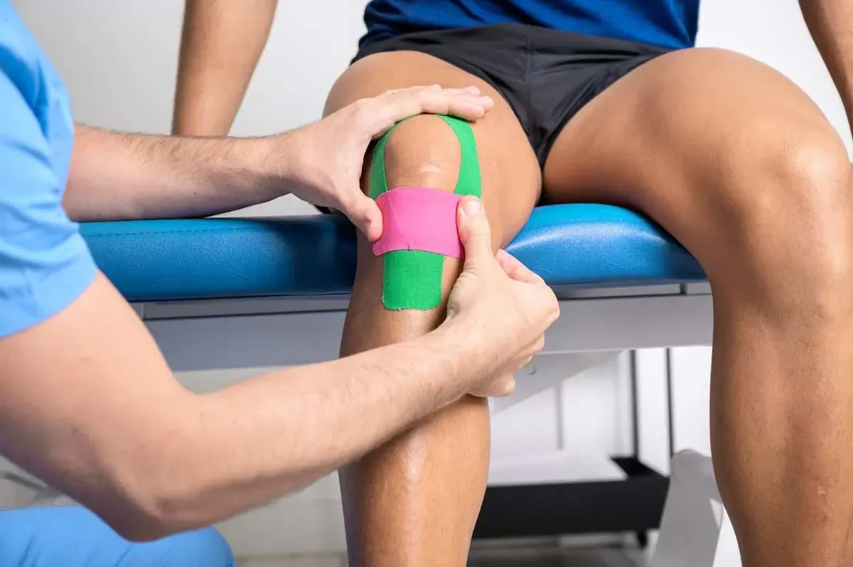 Kinesio taping therapy at 903 physical therapy in whitesboro, texas