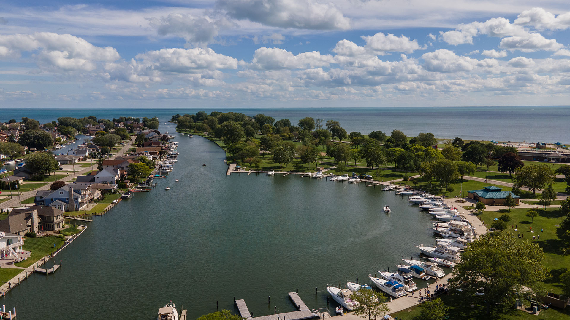 🌊 Beach Day Trips from Detroit: Lake St. Clair Metropark, Metro Beach, and Belle Isle | Rent Now LLC, Detroit, MI