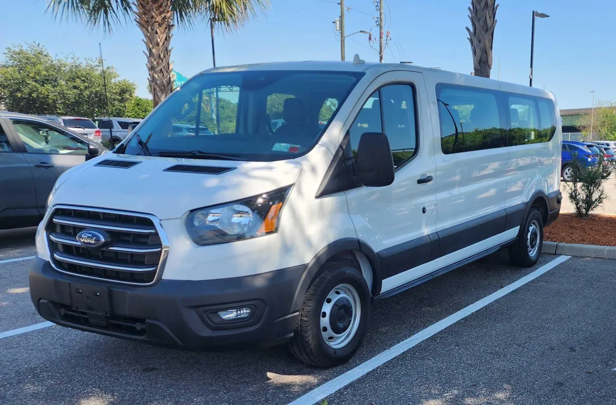 Rent a Ford, Transit-350, Car rental Orlando, Car Rental near Orlando, Rent a car in Orlando, Rent a van in Orlando, Car rental Disneyland, Orlando airport car rental. Family car rental, Family car rental Orlando, Family car rental Disneyland 