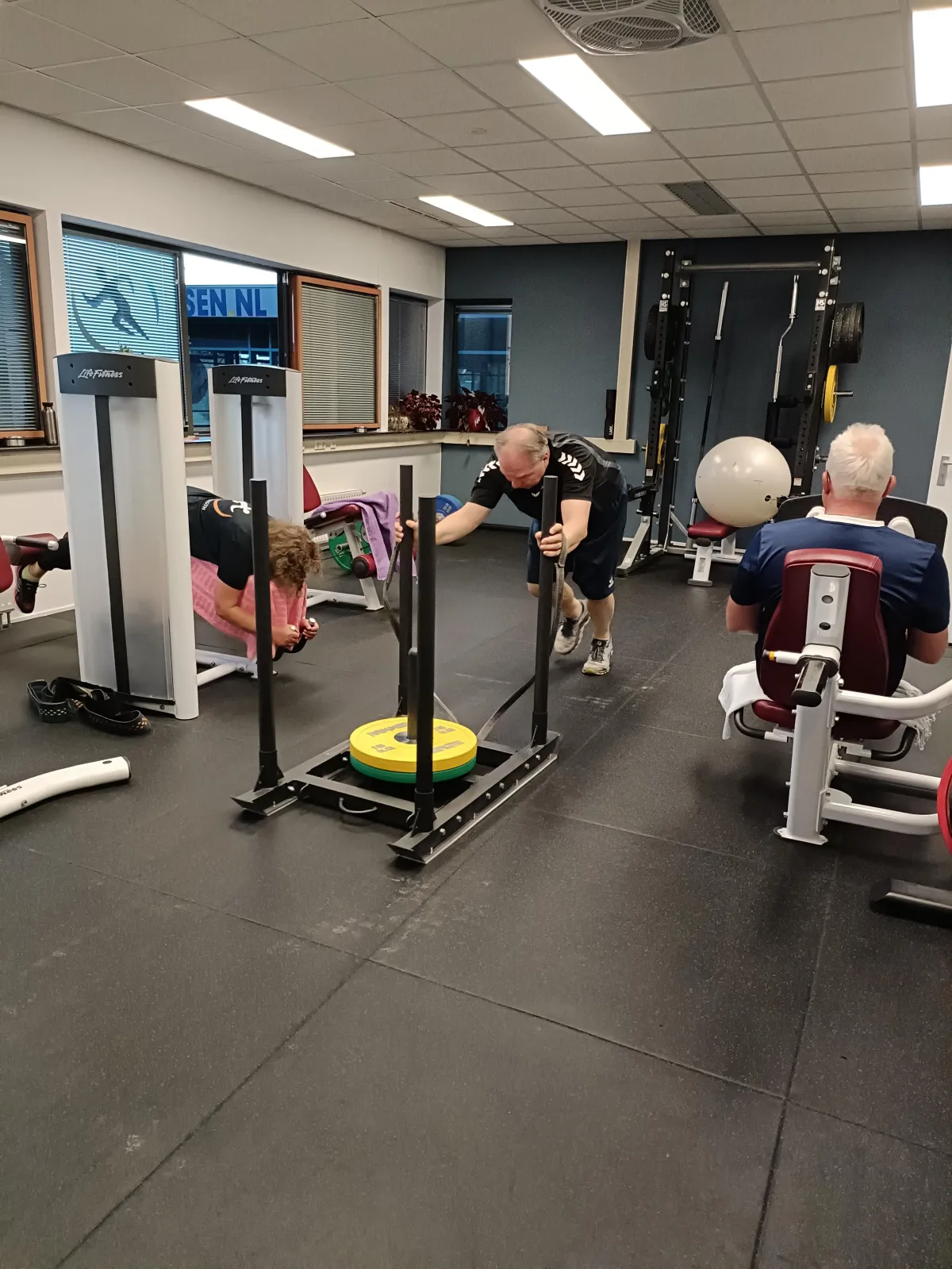 Groepstraining bij optimal strength personal trainer assen
