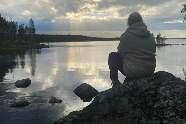 Johanna och logotypern för FitLine Oberoende distributör.