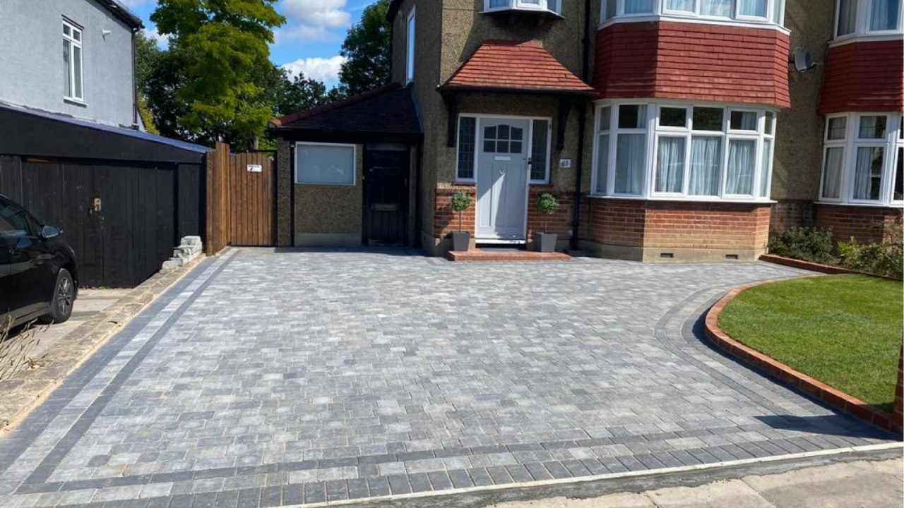 asphalt driveway lifespan