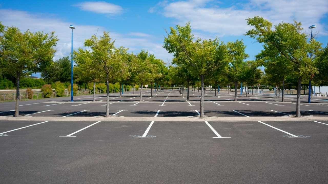 Parking Lot Resurfacing vs. Full Replacement