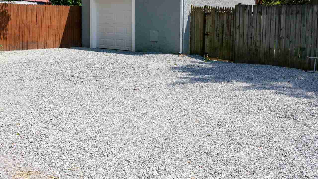 How to Stop Ruts and Washouts in a Gravel Driveway