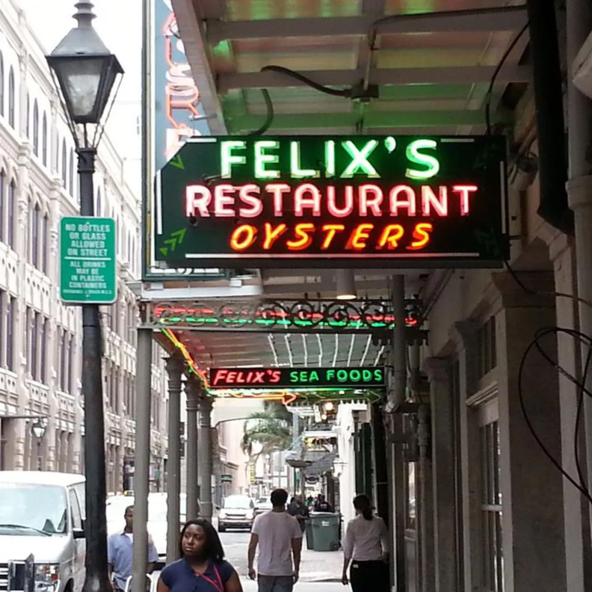 Felix's Restaurant & Oyster Bar | French Quarter