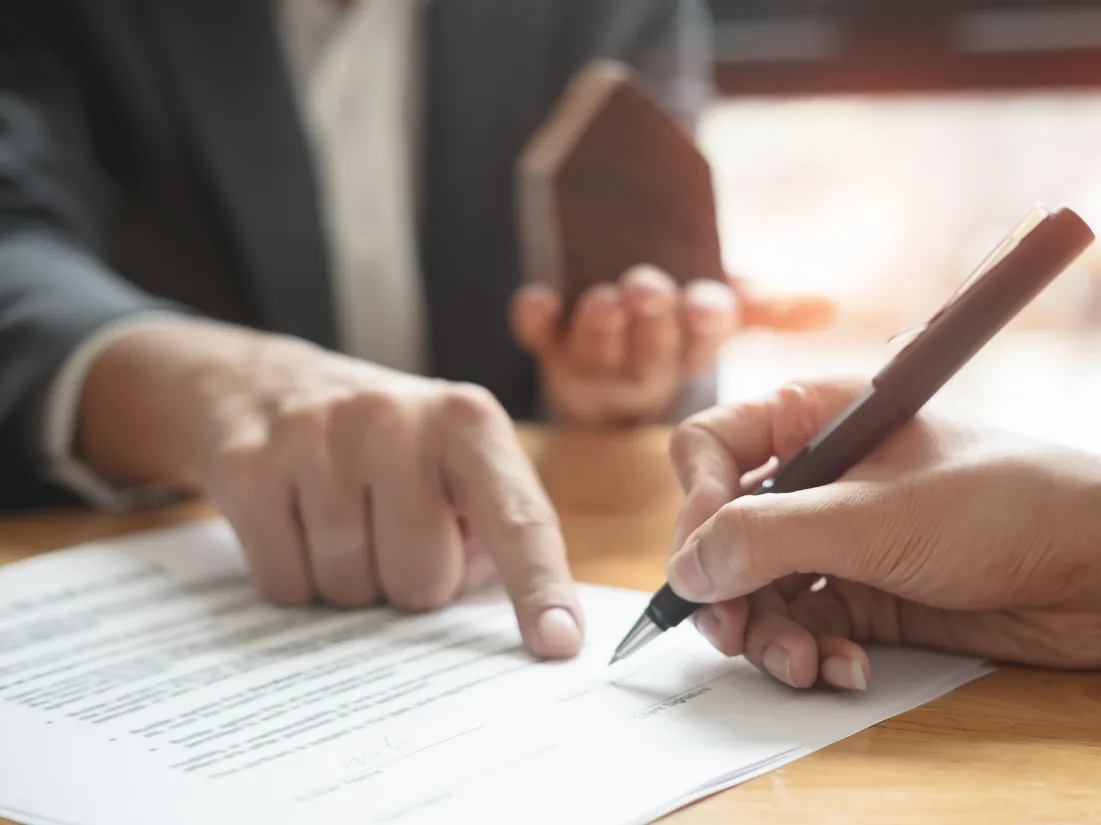 photo of real estate negotiation