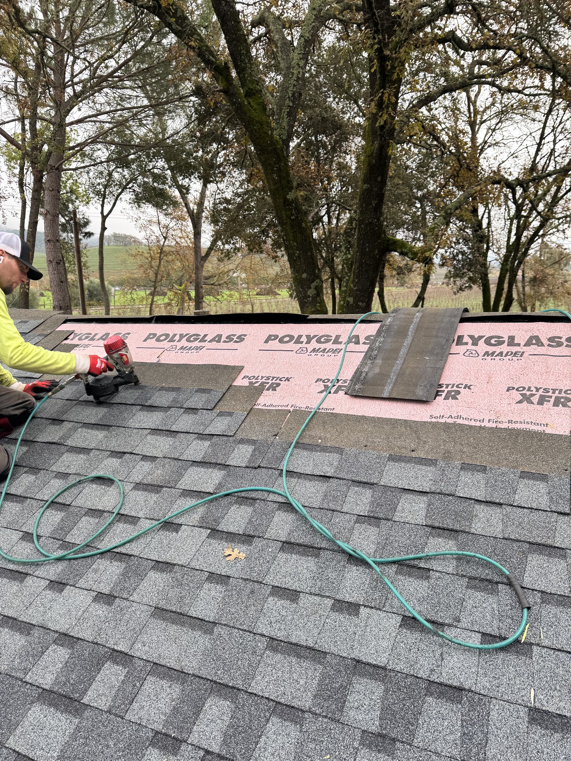 Roofing Contractor in Santa Rosa