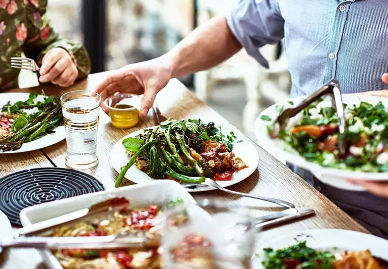 Hypnosis for healthier eating image from the Cleveland Clinic Health Essentials