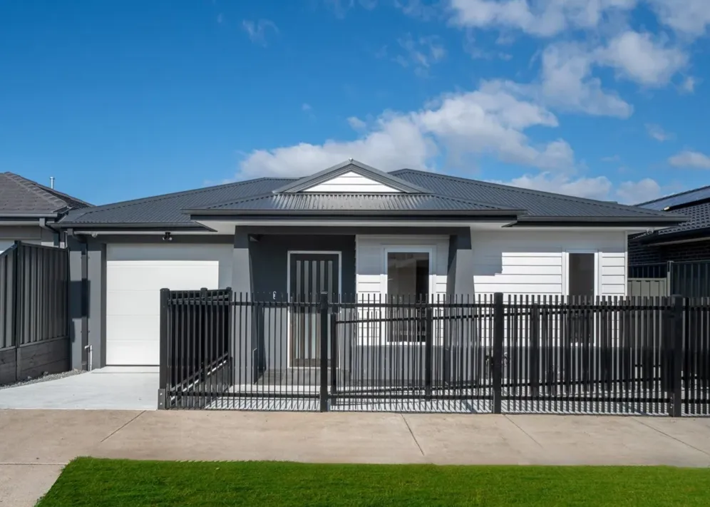 a chair that is sitting in the middle of a room