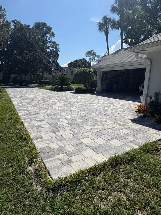 St. Augustine Concrete builds and installs driveway 