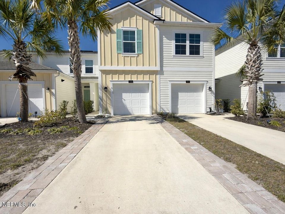 St. Augustine Concrete builds and installs driveway