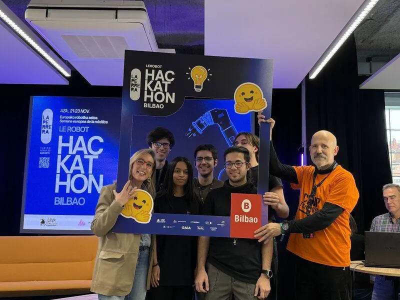 Hackathon LeRobot Bilbao 2025: impulsando el talento joven en robotica e IA junto a NVIDIA y el Ayuntamiento de Bilbao