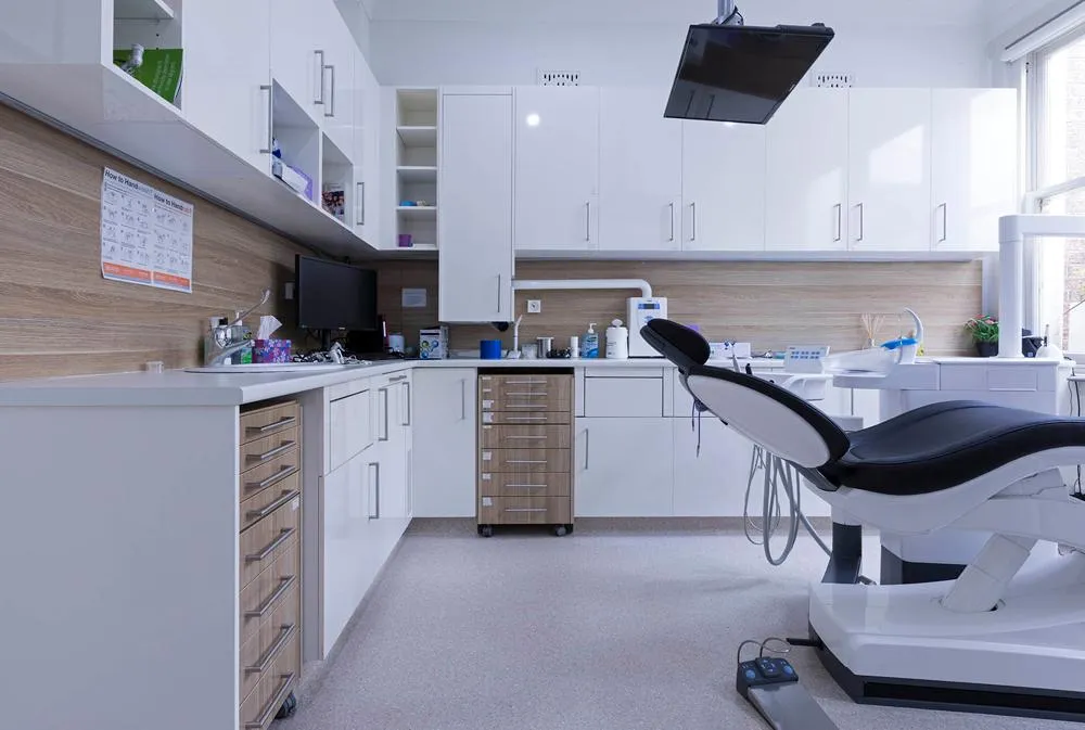 in room dentist fit out