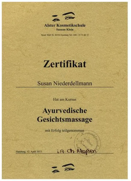 Auszeichnung von Susan Niederdellmann im Bereich Ayredische Gesichtsmassage