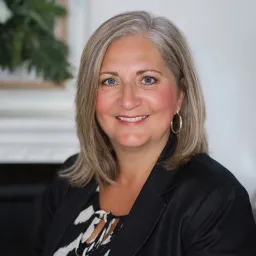 Sherrie Cameron Headshot