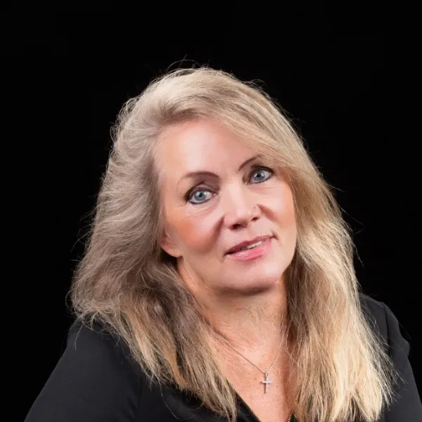 Anita Smith Headshot