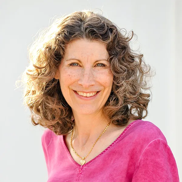 Laura Rubenstein Headshot