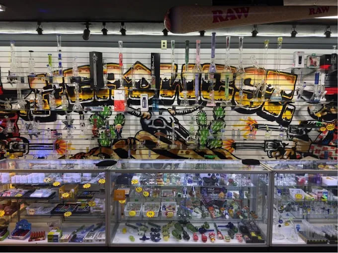 Top Products You'll Find at Smoke Shops in Tucson, AZ | Head West Smoke Shop