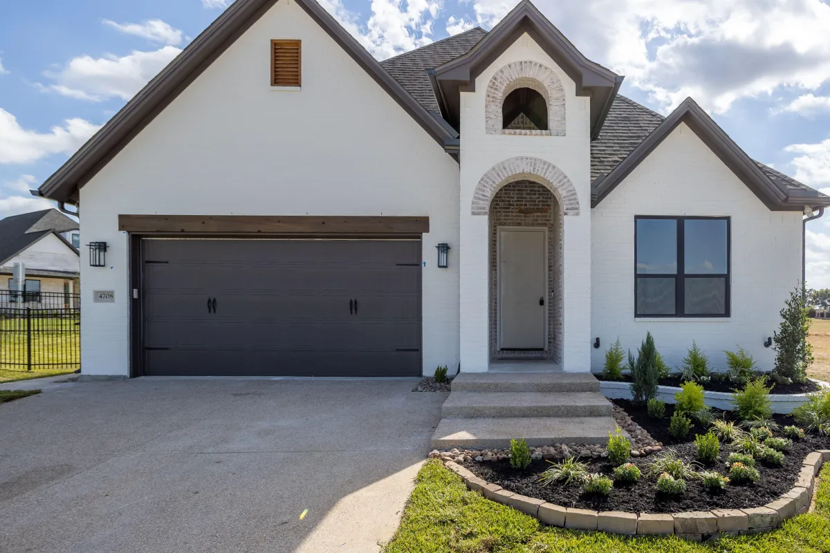 Bryan Concrete Pros builds and installs Driveway
