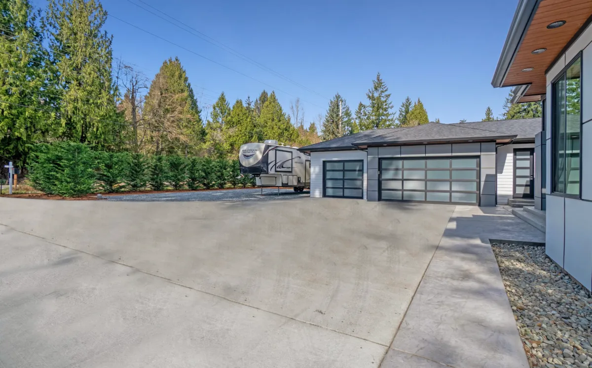 Bryan Concrete Pros builds and installs Driveway