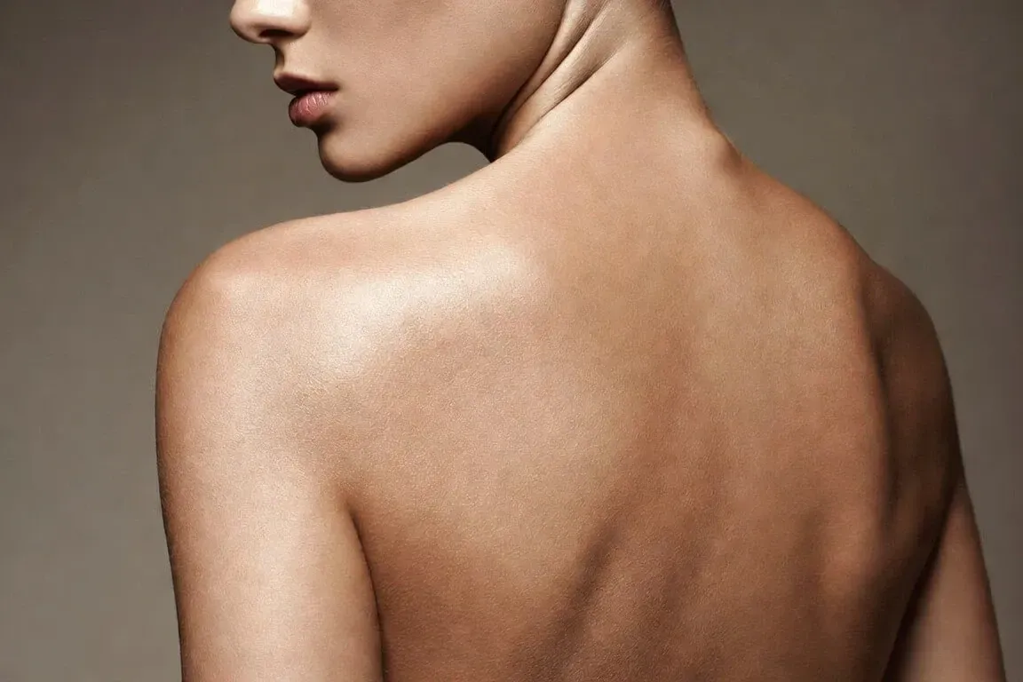Smooth, hair-free back and shoulders after 6 Forever Bare BBL laser hair removal treatments at Chrome Aesthetics Spa