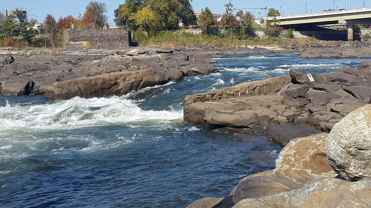 Weekend Road Trips from Murfreesboro, TN: Mountains, Lakes, and Small Towns – Rent & Roll, Murfreesboro, TN